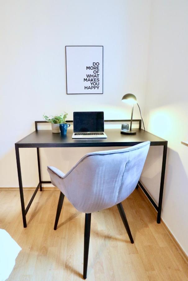 Sapphire Apartment: Free Parking + Netflix + Bathtub Έσσεν Εξωτερικό φωτογραφία