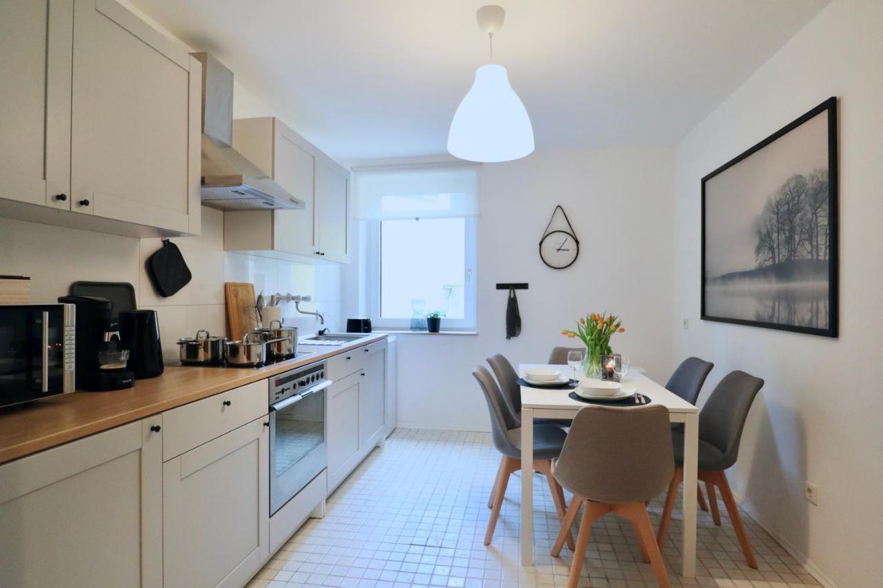 Sapphire Apartment: Free Parking + Netflix + Bathtub Έσσεν Εξωτερικό φωτογραφία