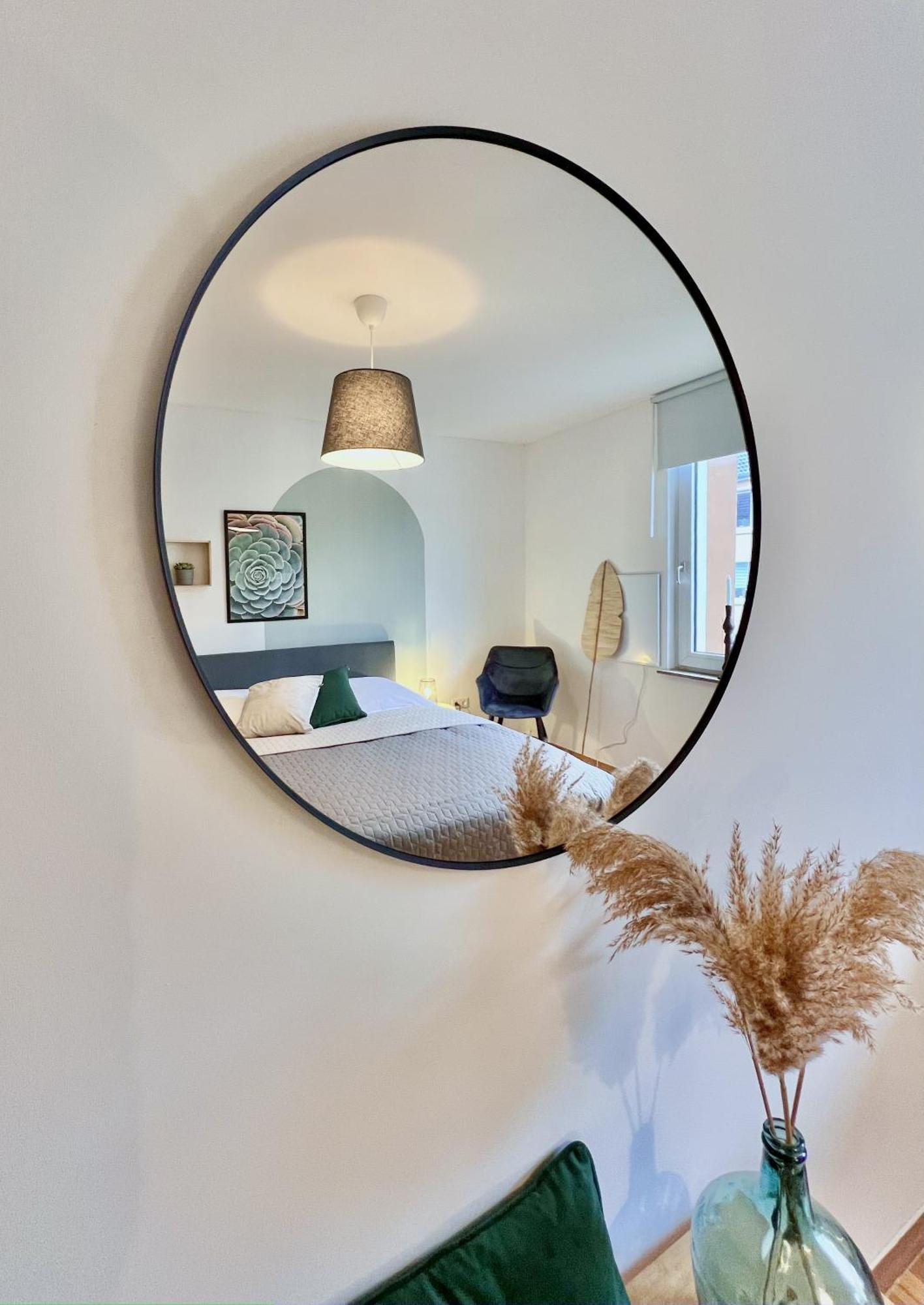 Sapphire Apartment: Free Parking + Netflix + Bathtub Έσσεν Εξωτερικό φωτογραφία