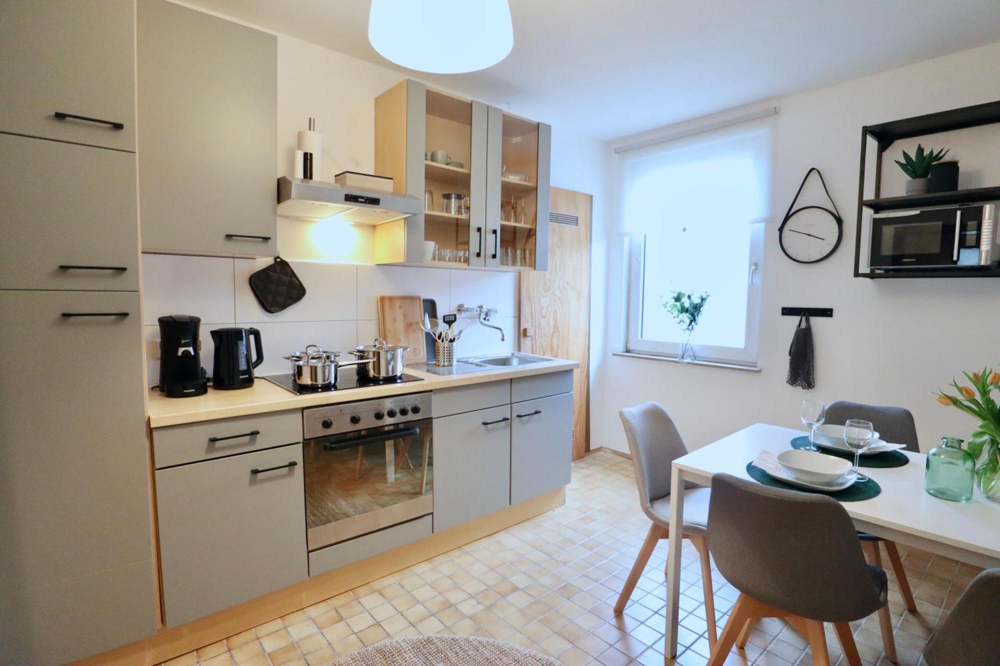Sapphire Apartment: Free Parking + Netflix + Bathtub Έσσεν Εξωτερικό φωτογραφία